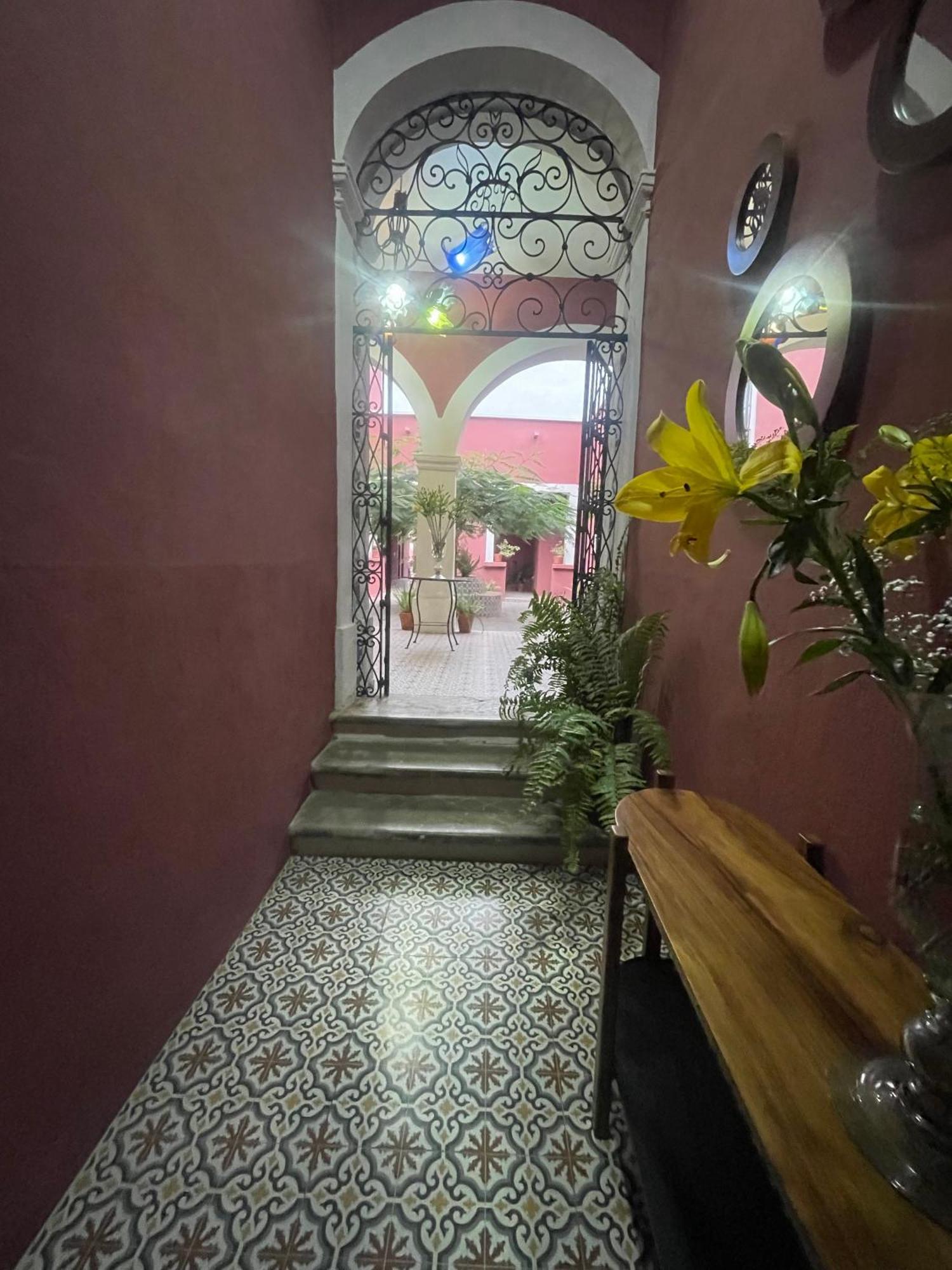 Quinta La Perla Hostel Гуадалахара Екстериор снимка