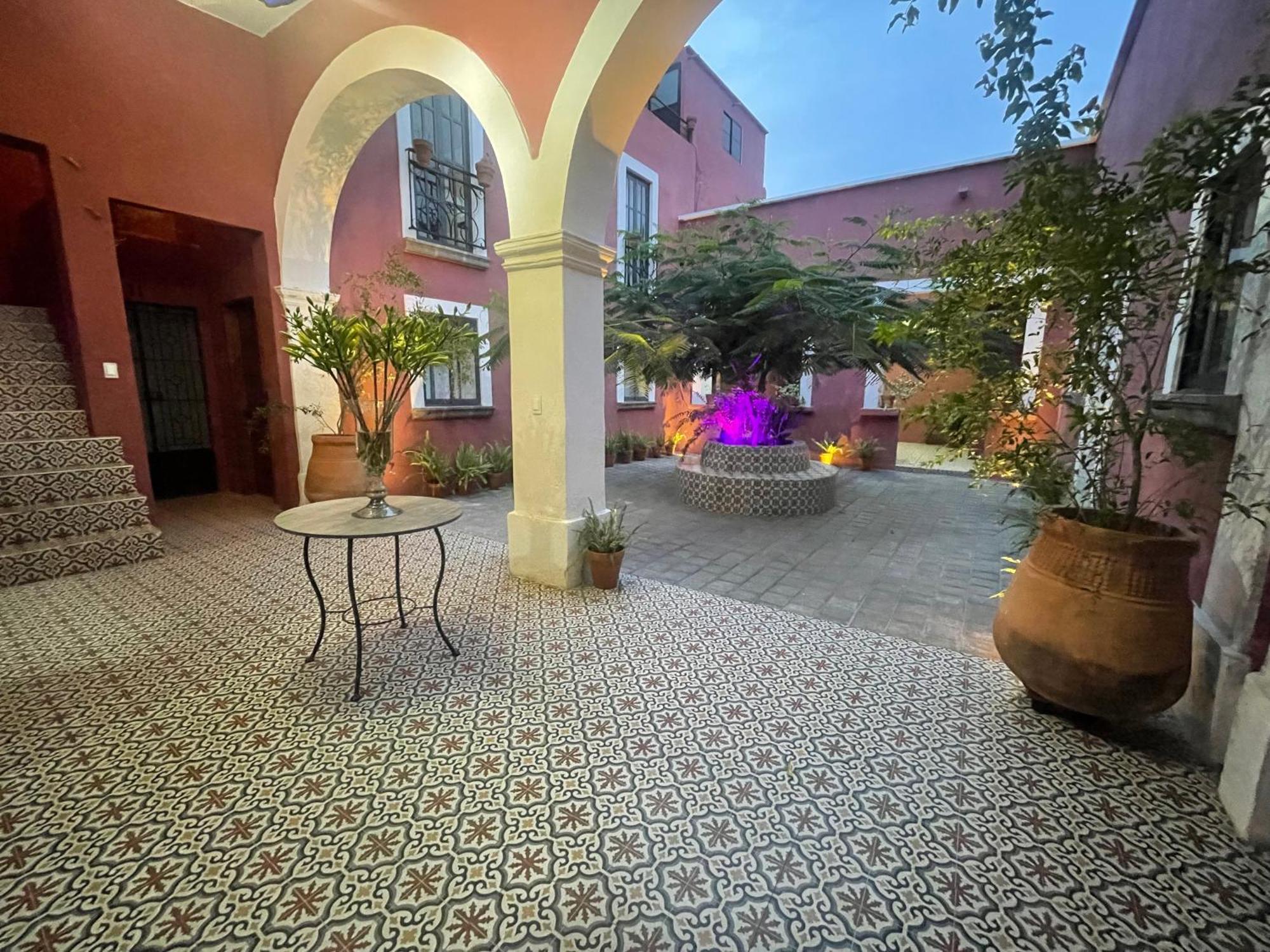 Quinta La Perla Hostel Гуадалахара Екстериор снимка
