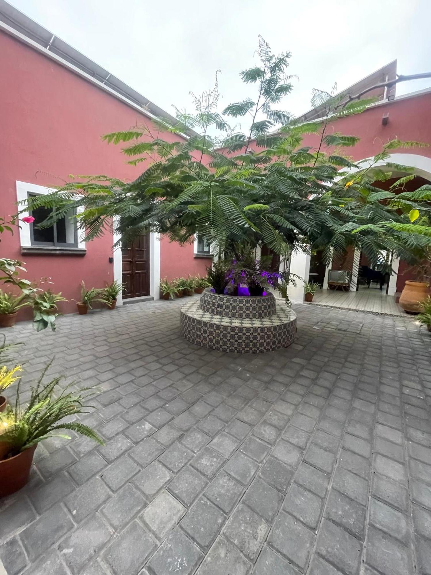 Quinta La Perla Hostel Гуадалахара Екстериор снимка