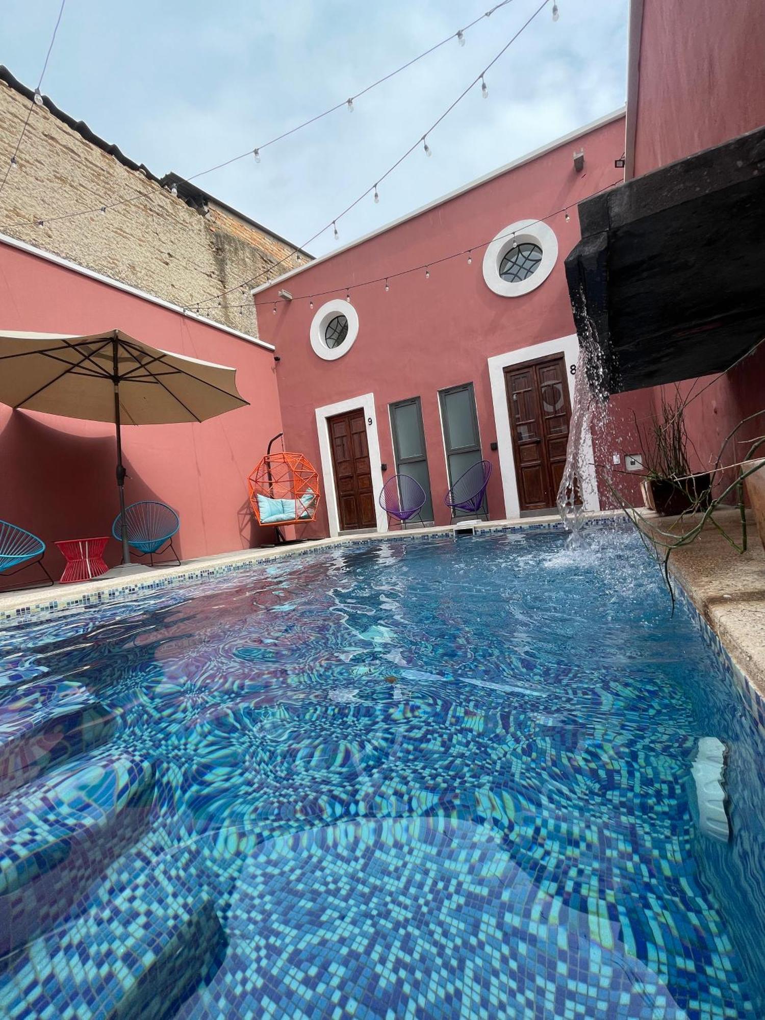 Quinta La Perla Hostel Гуадалахара Екстериор снимка