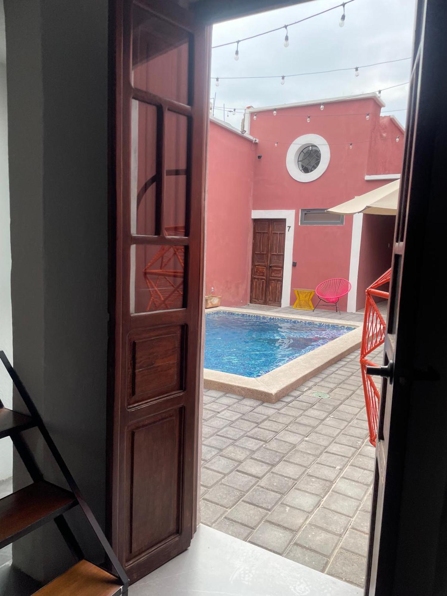 Quinta La Perla Hostel Гуадалахара Екстериор снимка