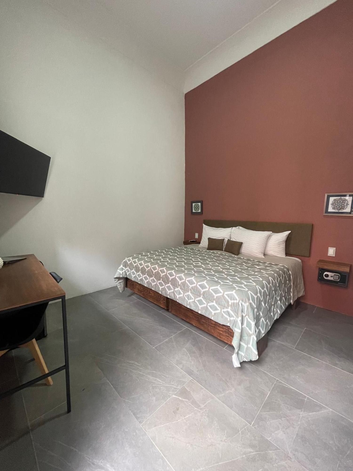 Quinta La Perla Hostel Гуадалахара Екстериор снимка
