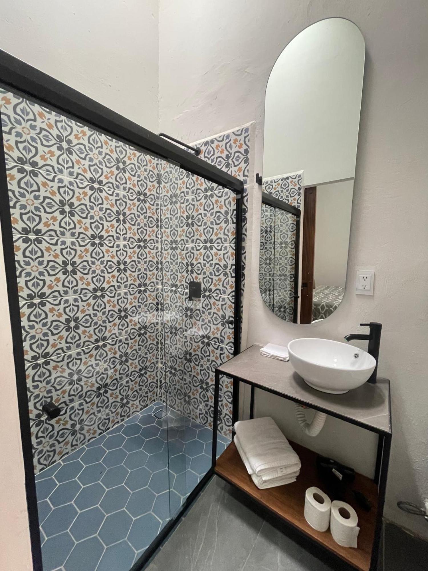 Quinta La Perla Hostel Гуадалахара Екстериор снимка