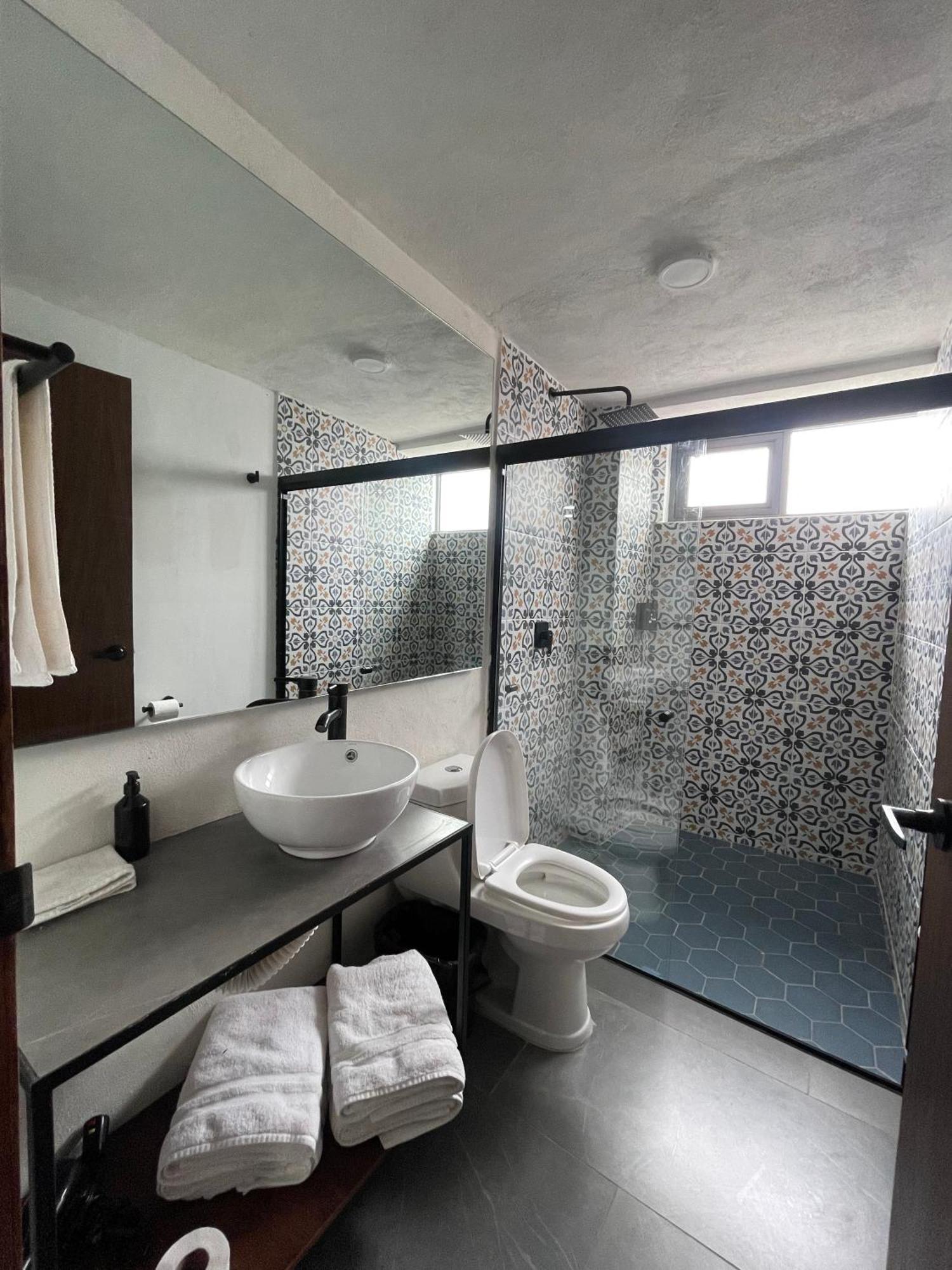 Quinta La Perla Hostel Гуадалахара Екстериор снимка