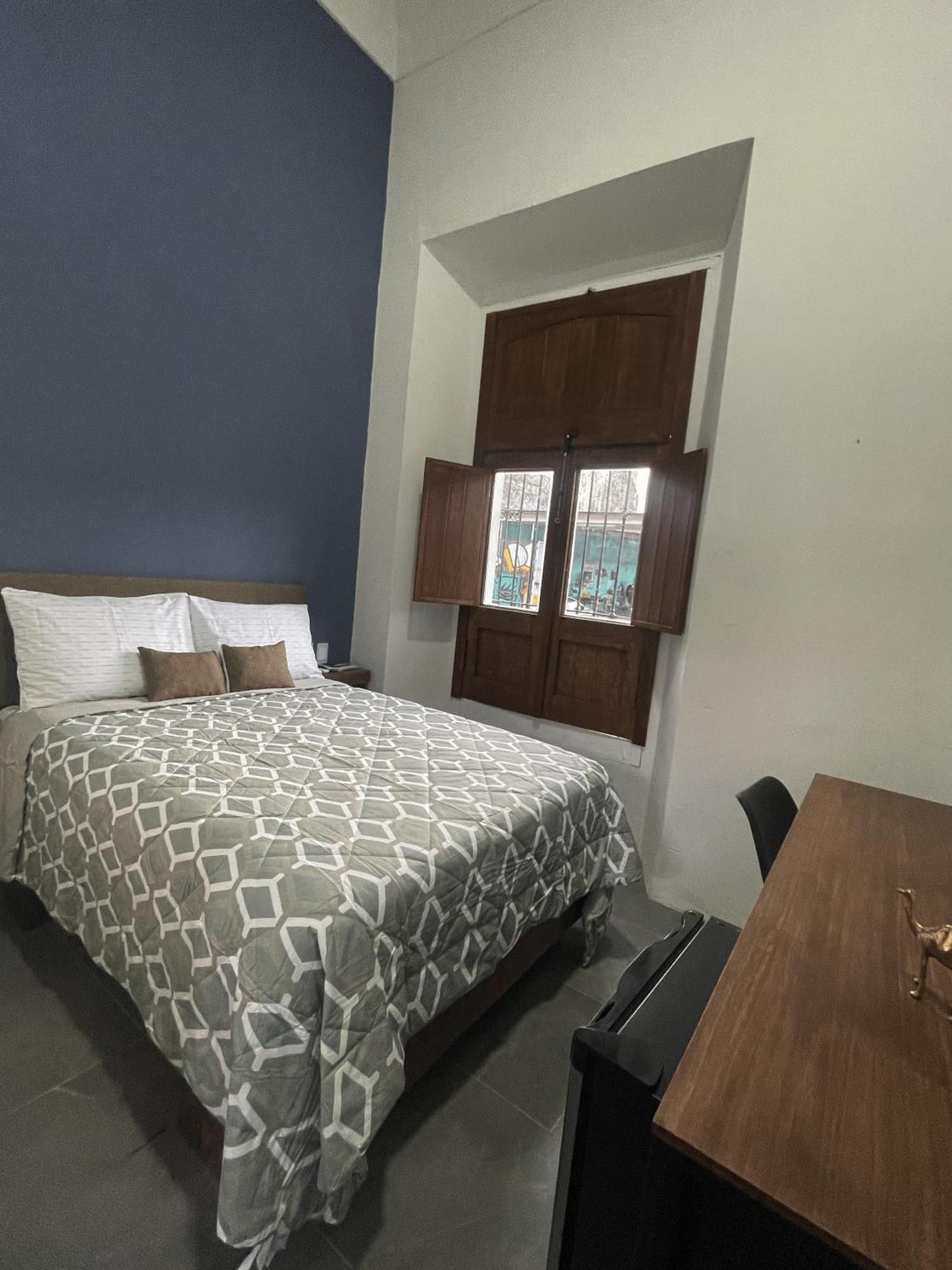 Quinta La Perla Hostel Гуадалахара Екстериор снимка